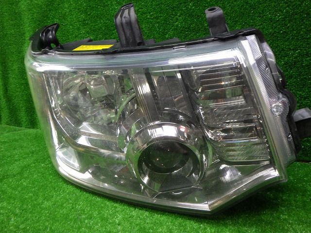 三菱 デリカD:5 D5 CV5W 純正 ヘッドライト 左右 バラスト付き Amazon | デリカ DELICA D5 CV5W 純正HID 右ヘッドライト CV1W CV2W