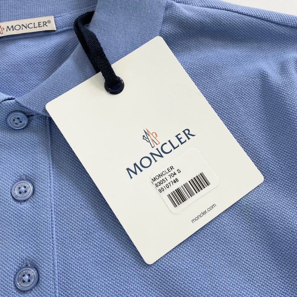 国内正規品 モンクレール ポロシャツ ロゴワッペン 襟裏ロゴ MONCLER - サイズS□モンクレール□新品本物□ロゴワッペン付き