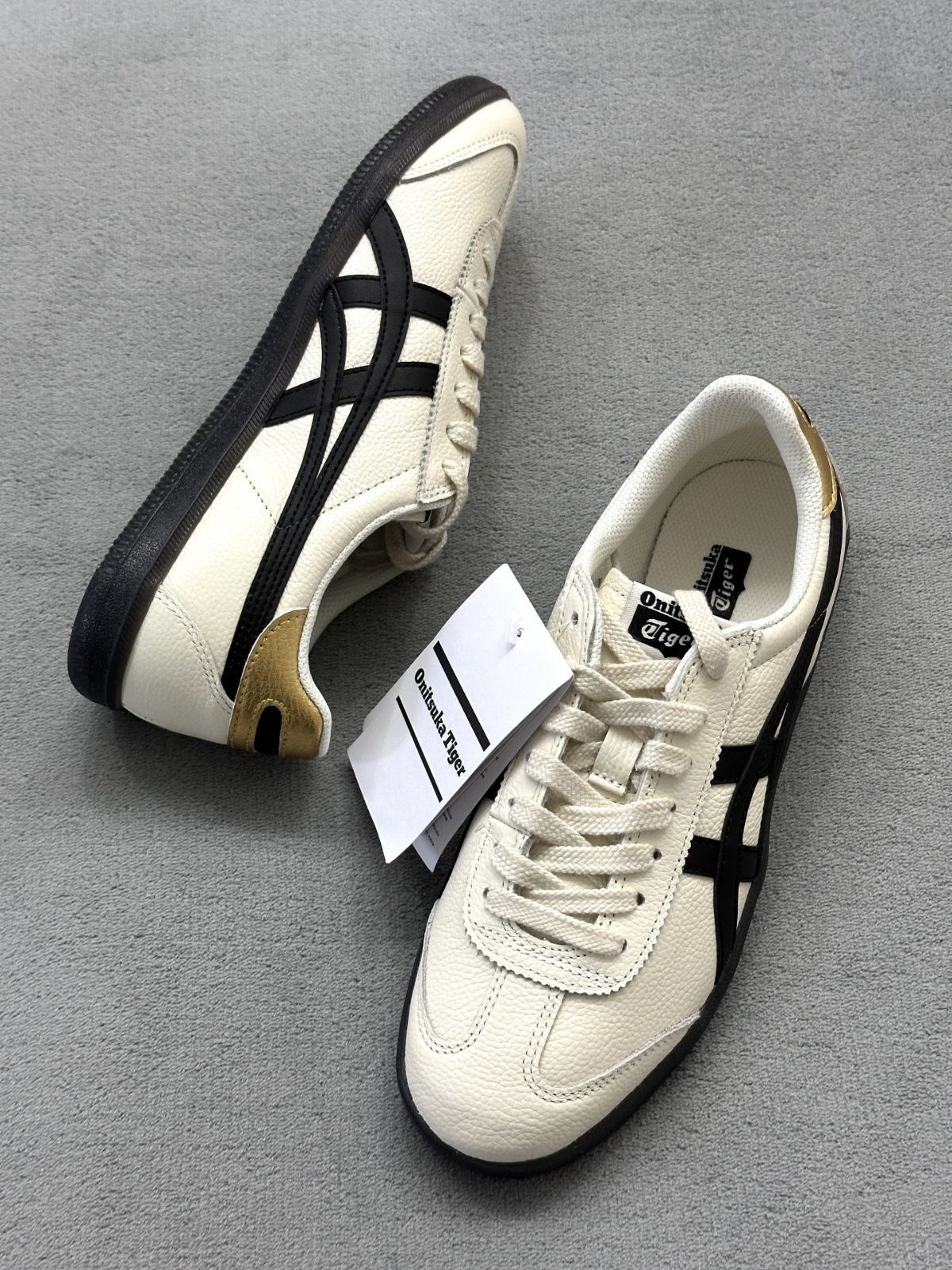 新品・未使用品・美品‼︎Onitsuka Tiger スニーカー ホワイト 動物柄 未使用】ONITSUKA TIGER オニツカタイガー スニーカー ホワイト