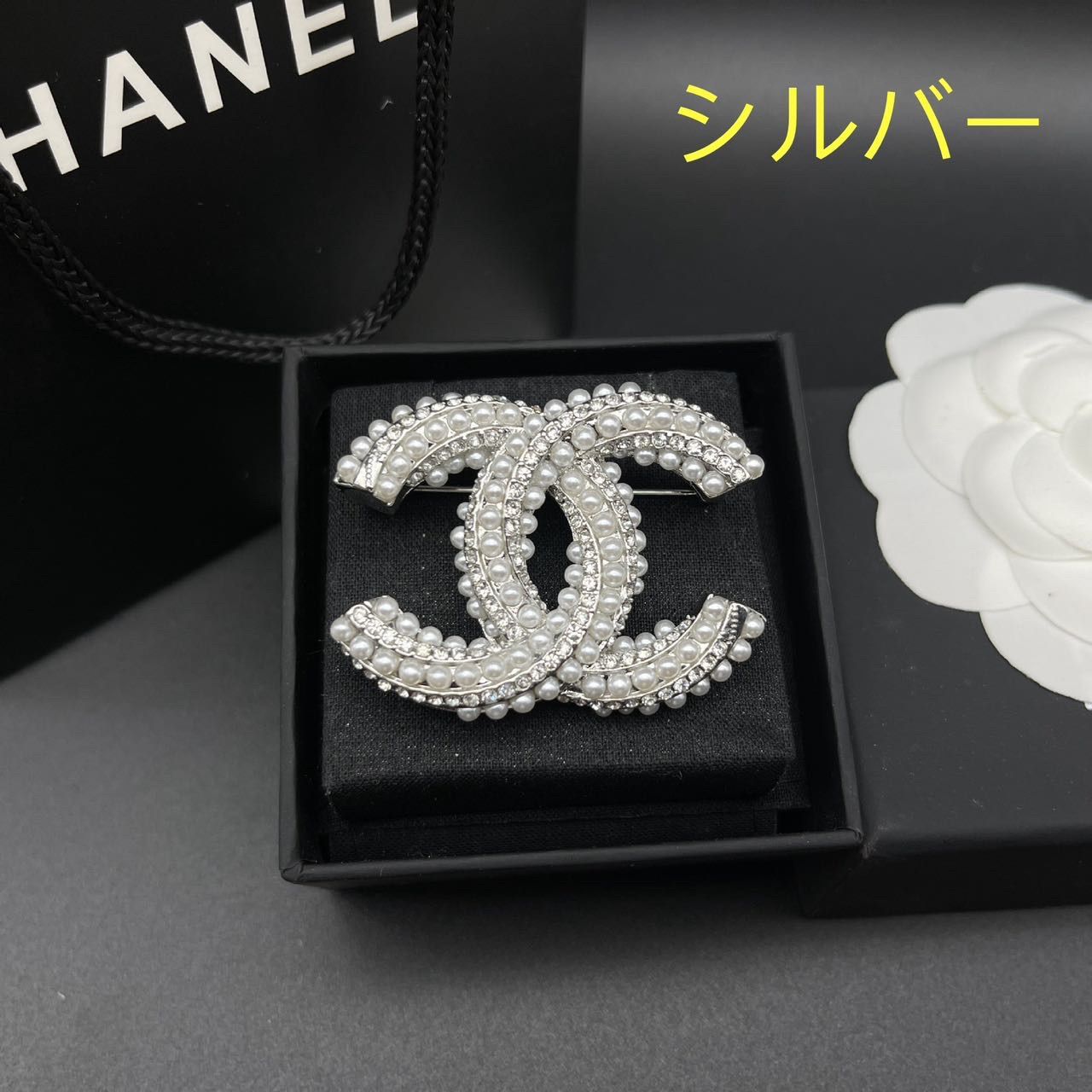 CHANEL ノベルティブローチ 海外ノベルティ品 - メルカリ