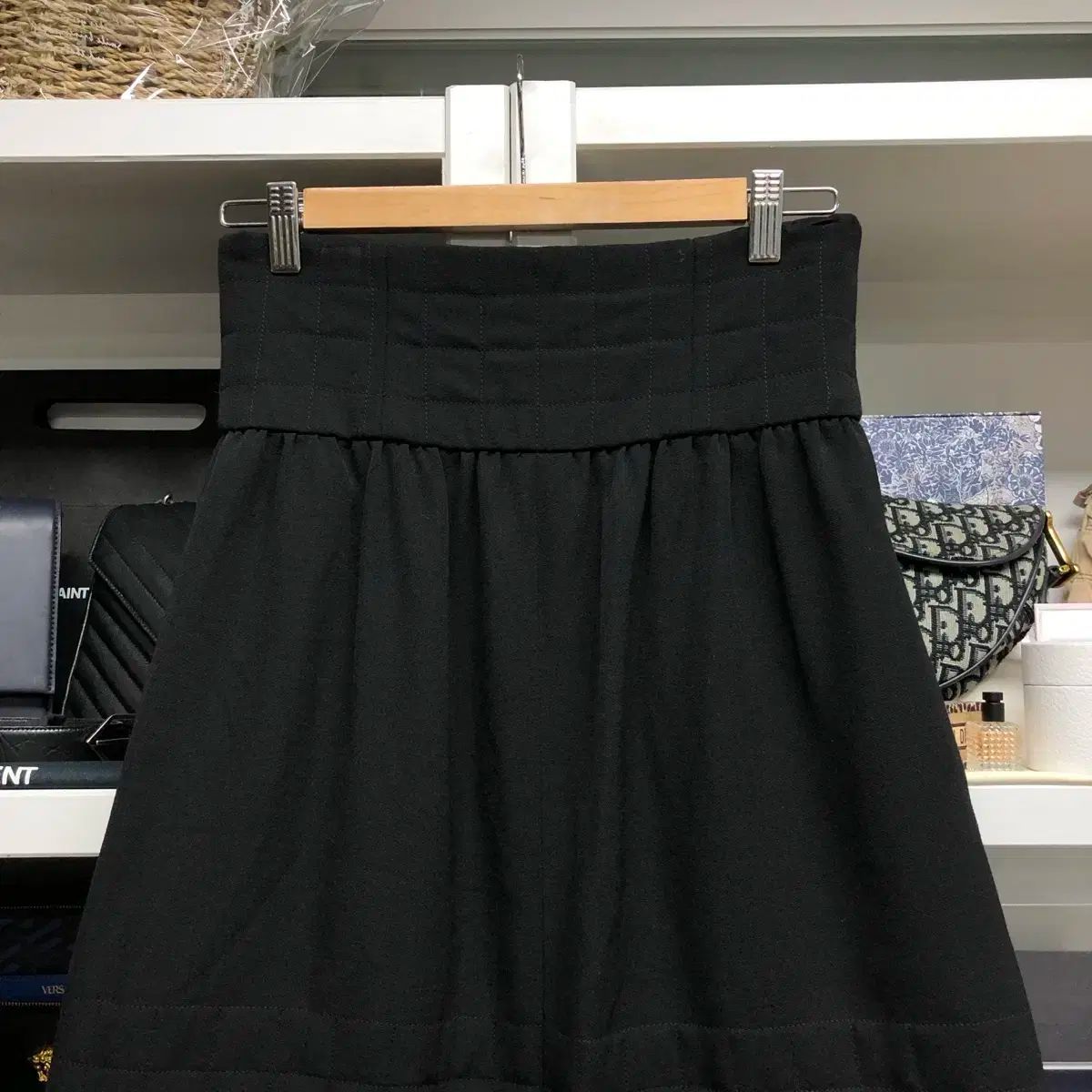 CHANEL シャネルキルティングスカート40 Short skirt - キルティング キャンバス、ブラック