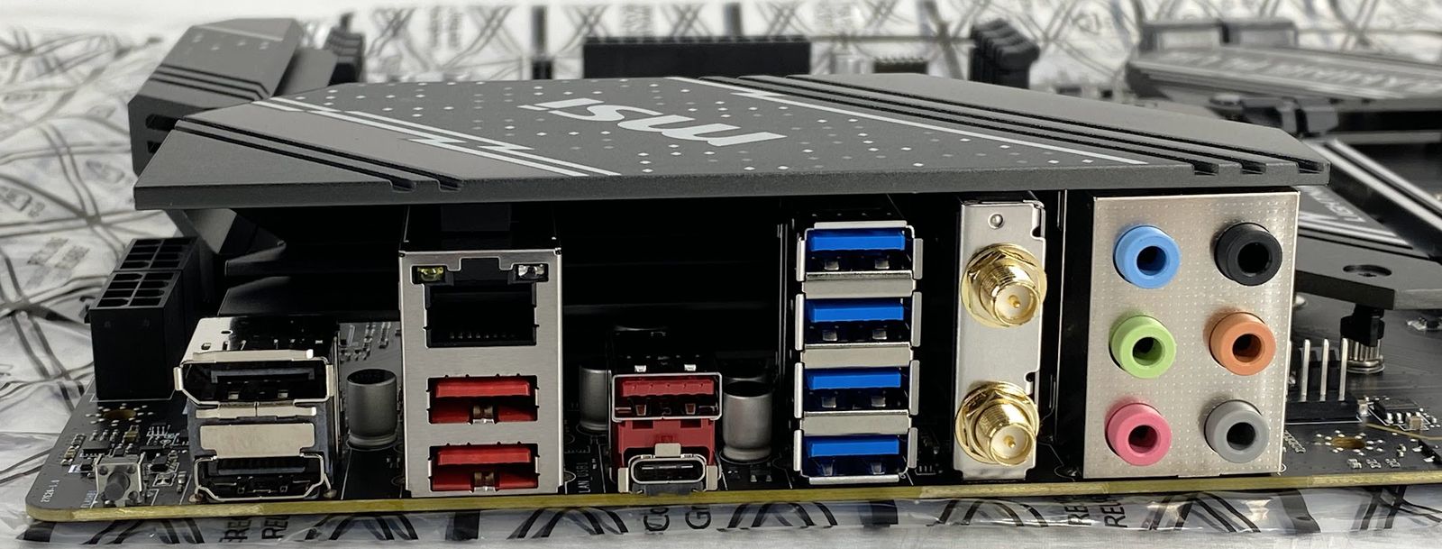 MSI マザーボード