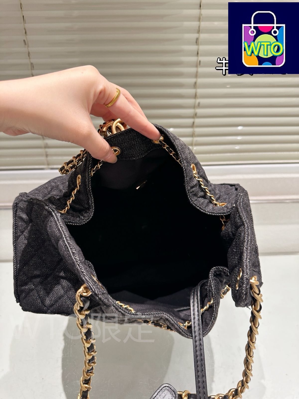 今日特価】Chanel 25s Black Gradient Denim Hobo / シャネル