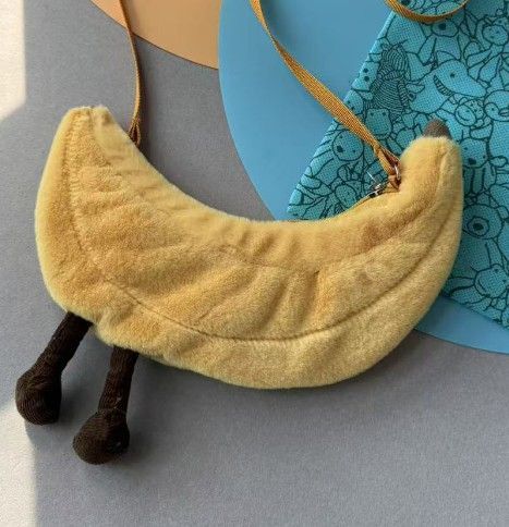 新品　タグ付き　ジェリーキャット　バナナ　ポシェット　バッグ　ショルダーバッグ 新品 タグ付き ジェリーキャット バナナ ポシェット バッグ