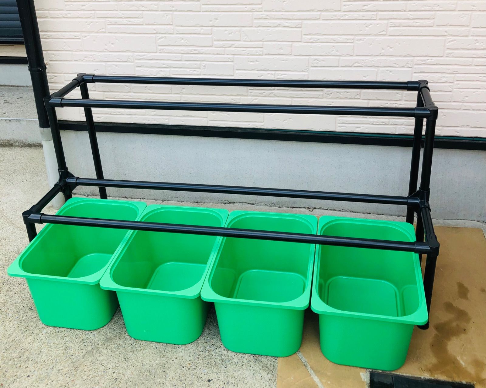 メダカ飼育ラック ブラック【接着剤付】 NVBOX13を12個置けます
