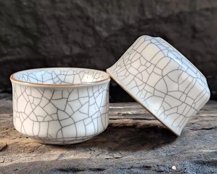 白磁反型湯呑 茶器＆茶道具 湯呑み - Sazen Tea