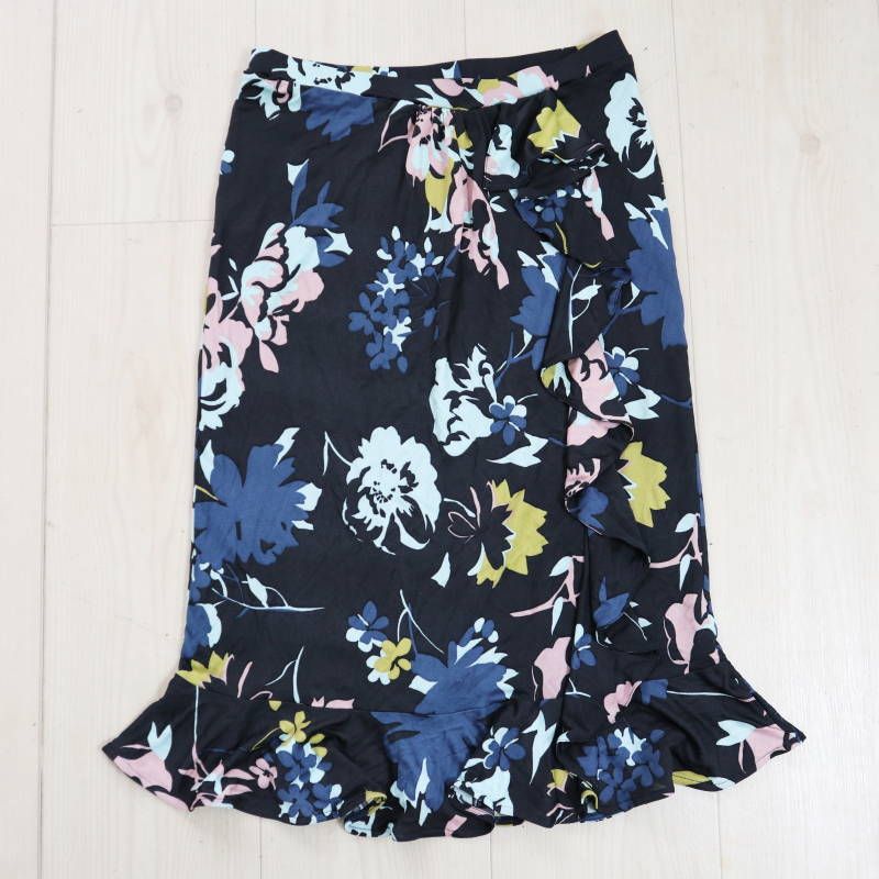 未使用 タグ付き ETRO エトロ 花柄 膝丈スカート 未使用 タグ付き ETRO エトロ 花柄 膝丈スカート