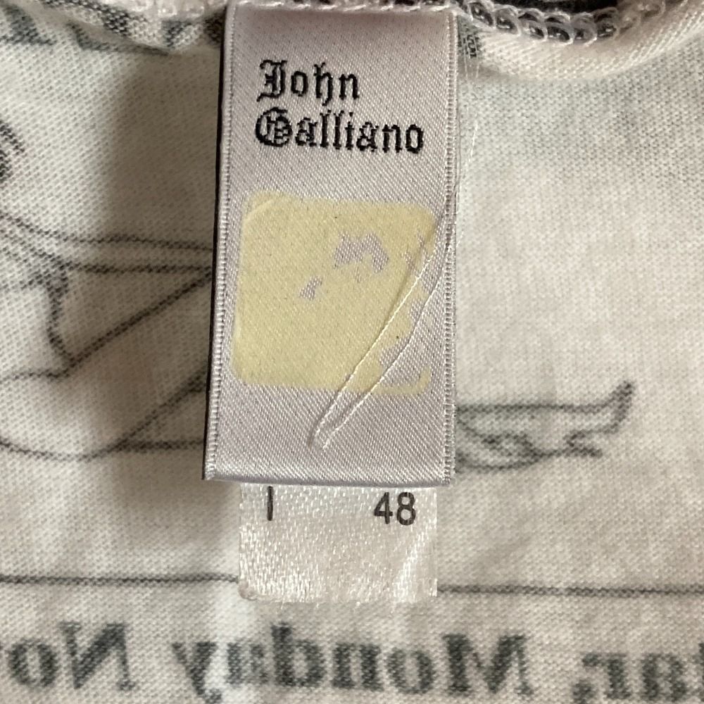 JOHN GALLIANO ジョンガリアーノ Vネック カシミヤ 薄手ニット 美品 John Galliano ジョンガリアーノ 新聞 ニュースペーパー柄