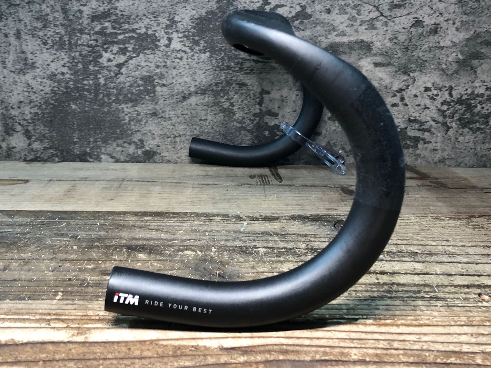 ITMのハイエンドカーボンパーツ X-ONEハンドル＆ステム、Sit'n