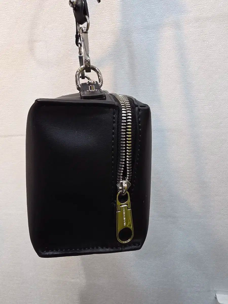 Calvin Klein ブラック バッグ クロスバック