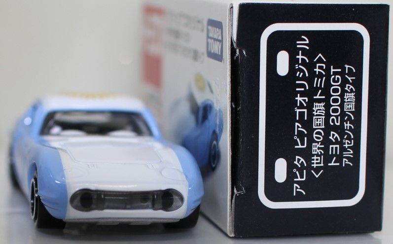 USED トミカ アピタ ピアゴオリジナル 世界の国旗トミカ トヨタ2000GT
