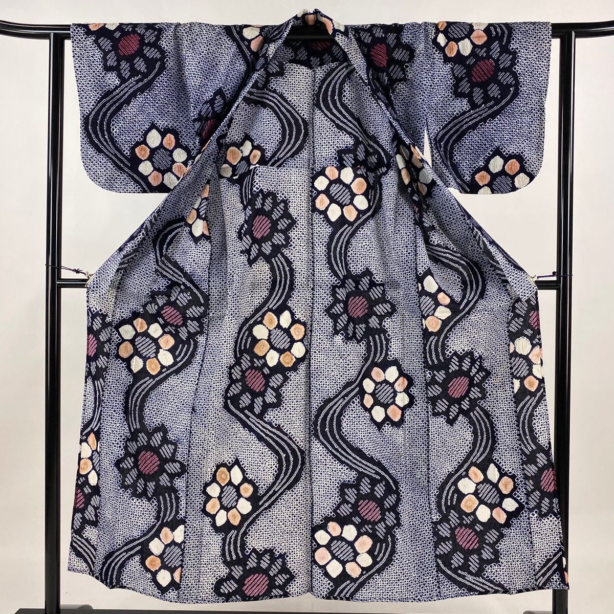 浴衣 有松鳴海絞り 花模様 藍染 線模様 鉄線 ネイビー 着物 041a d