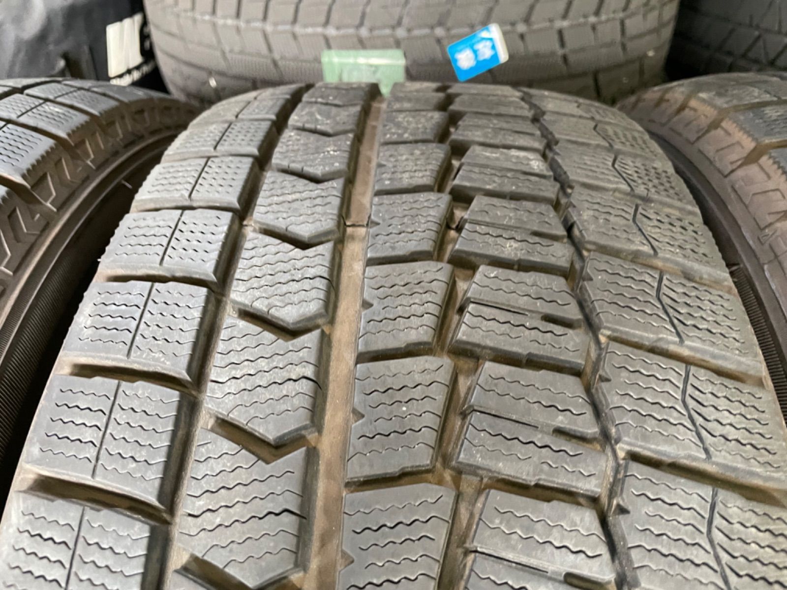 （F0121）中古スタッドレスタイヤ４本セット！225/55R17 ダンロップWN02 フォレスター、XV、スカイライン、10系アルファードなどに！