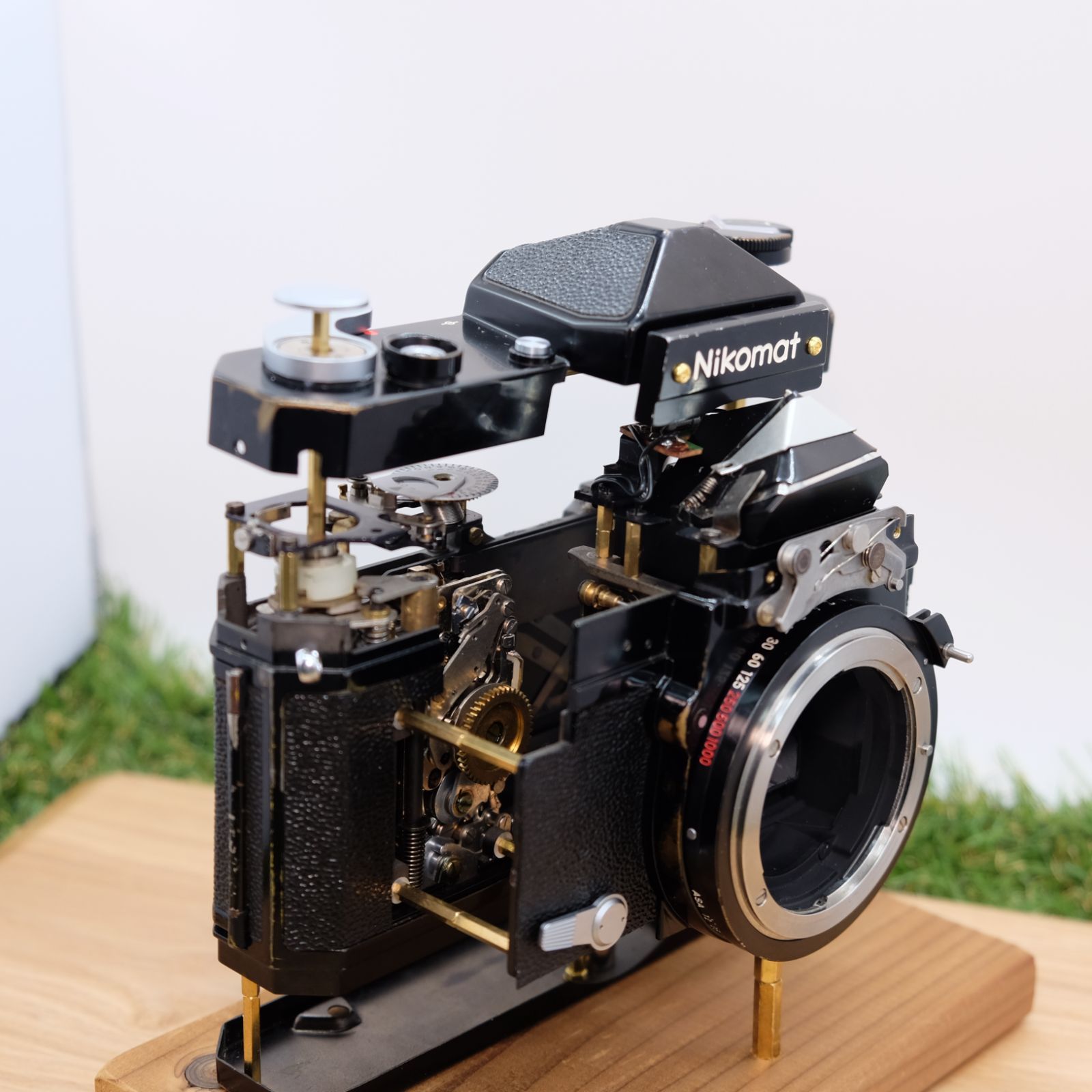 Nikon カメラ Nikomat FT ブラック ニコン ニコマート レビュー｜初心者でもお手軽に買えるフィルム