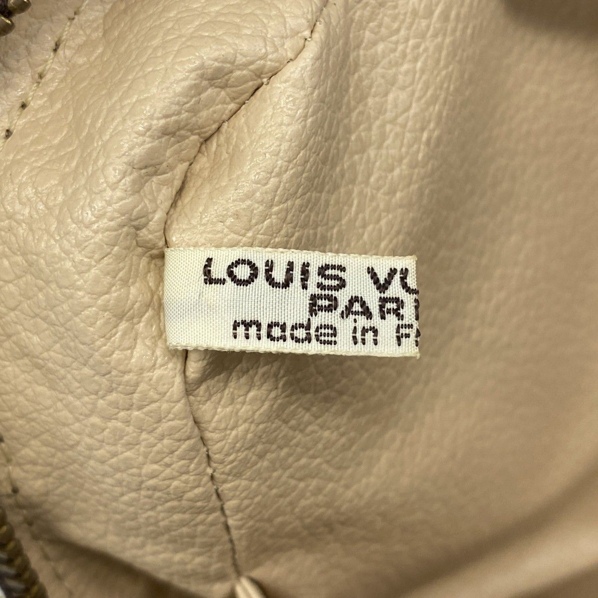 トゥルーストワレット28 M47522