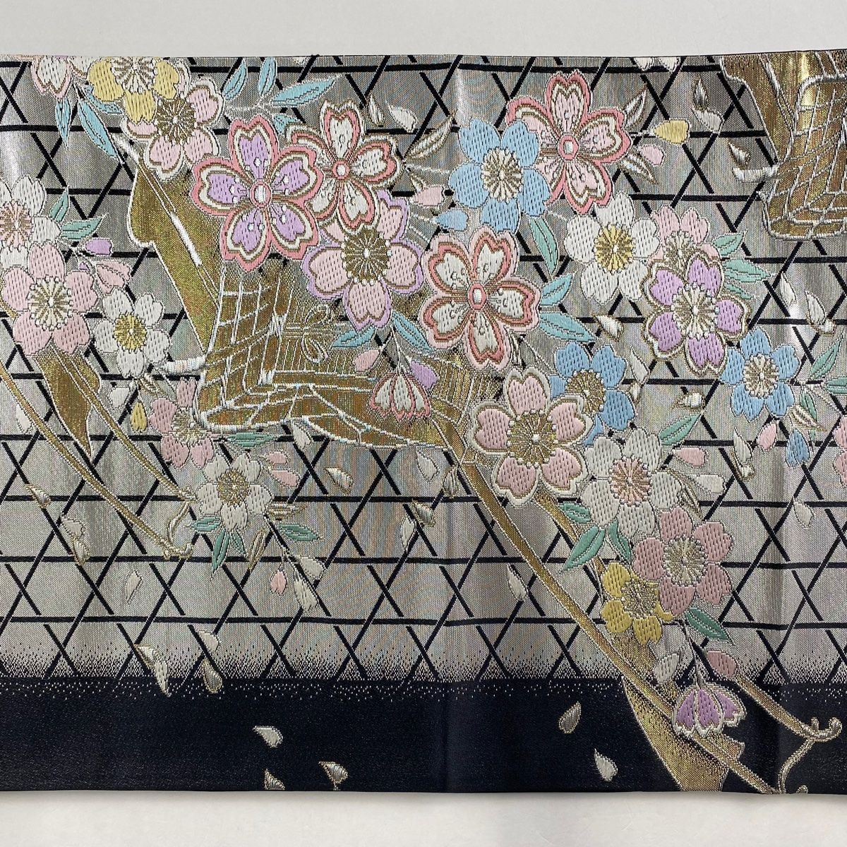 袋帯 美品 秀品 鈴乃屋 御所車 桜 銀糸 箔 銀色 六通 正絹