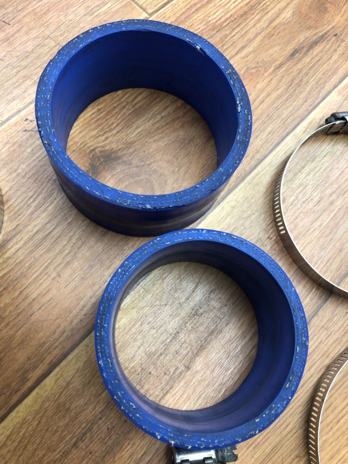 インテークパイプ