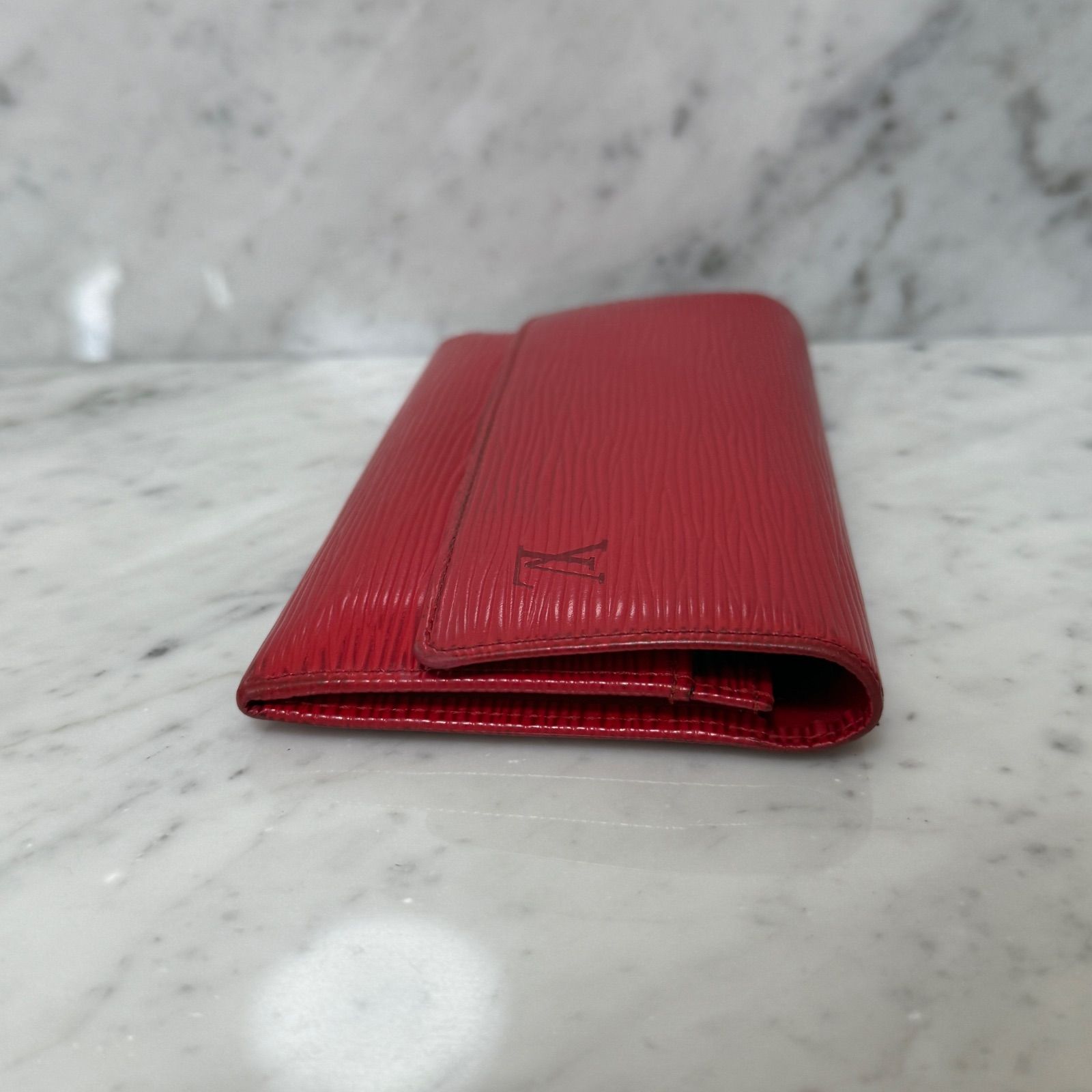 Louis Vuitton ✨️エピレザー ケース レッド LOUIS VUITTON ルイヴィトン エピ カードケース 名刺入れ 二