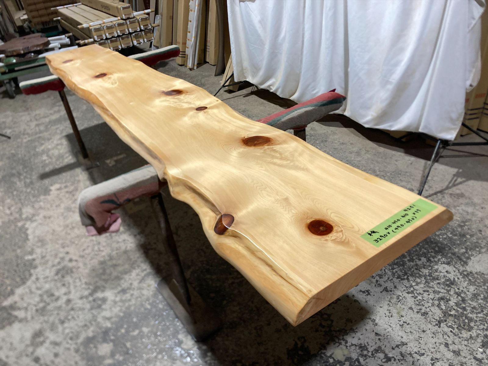 桧9251 一枚板無垢 乾燥材 3290ｘ410-450－410ｘ55mm 天板のみ ヒノキ 檜 カウンター センターテーブル ダイニングテーブル