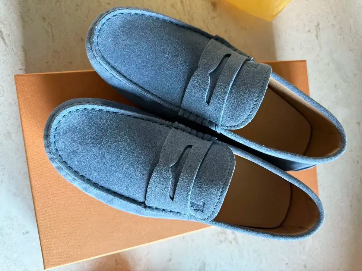TOD S トッズ スエード ローファー 7 5 サイズ