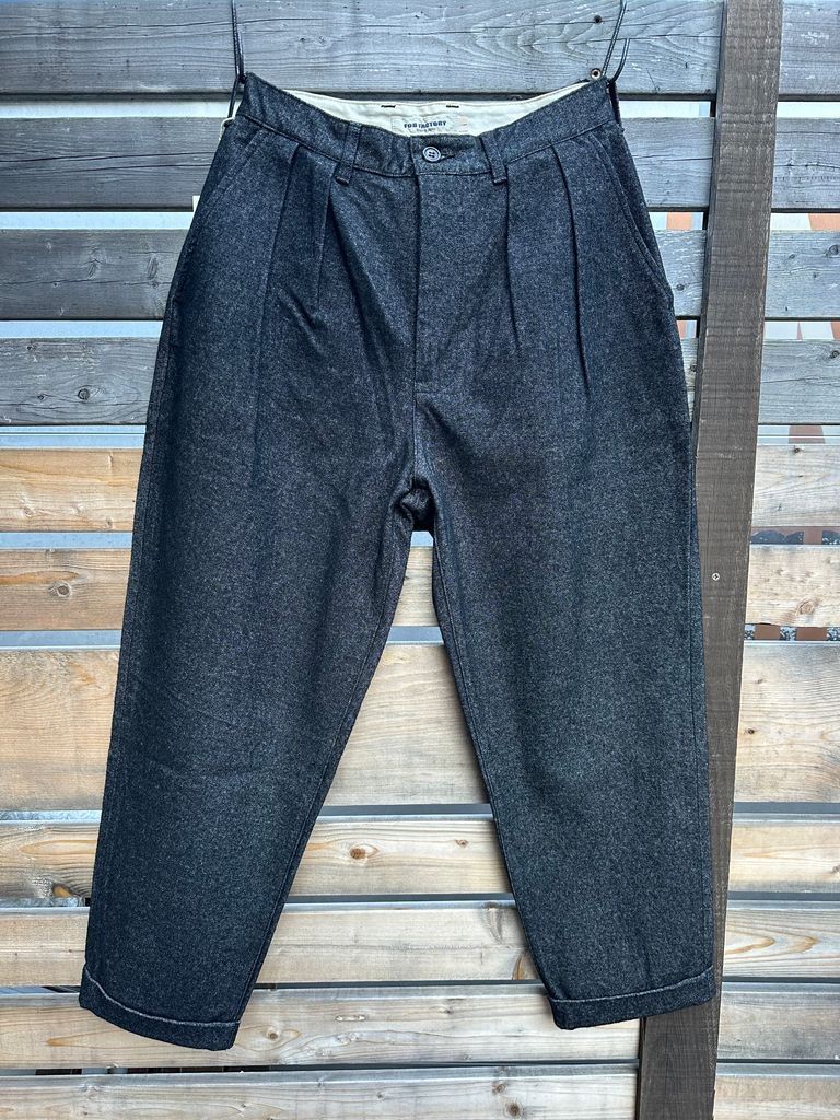 新品未使用品　FOB FACTORY  C/W 2タックトラウザー / ブラック　Mサイズ
