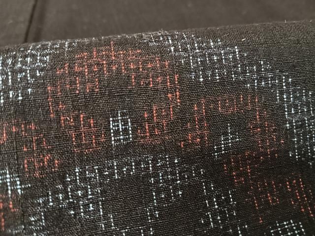 平和屋着物○本場結城紬 重要無形文化財 80亀甲 飛び亀甲 亀甲花文