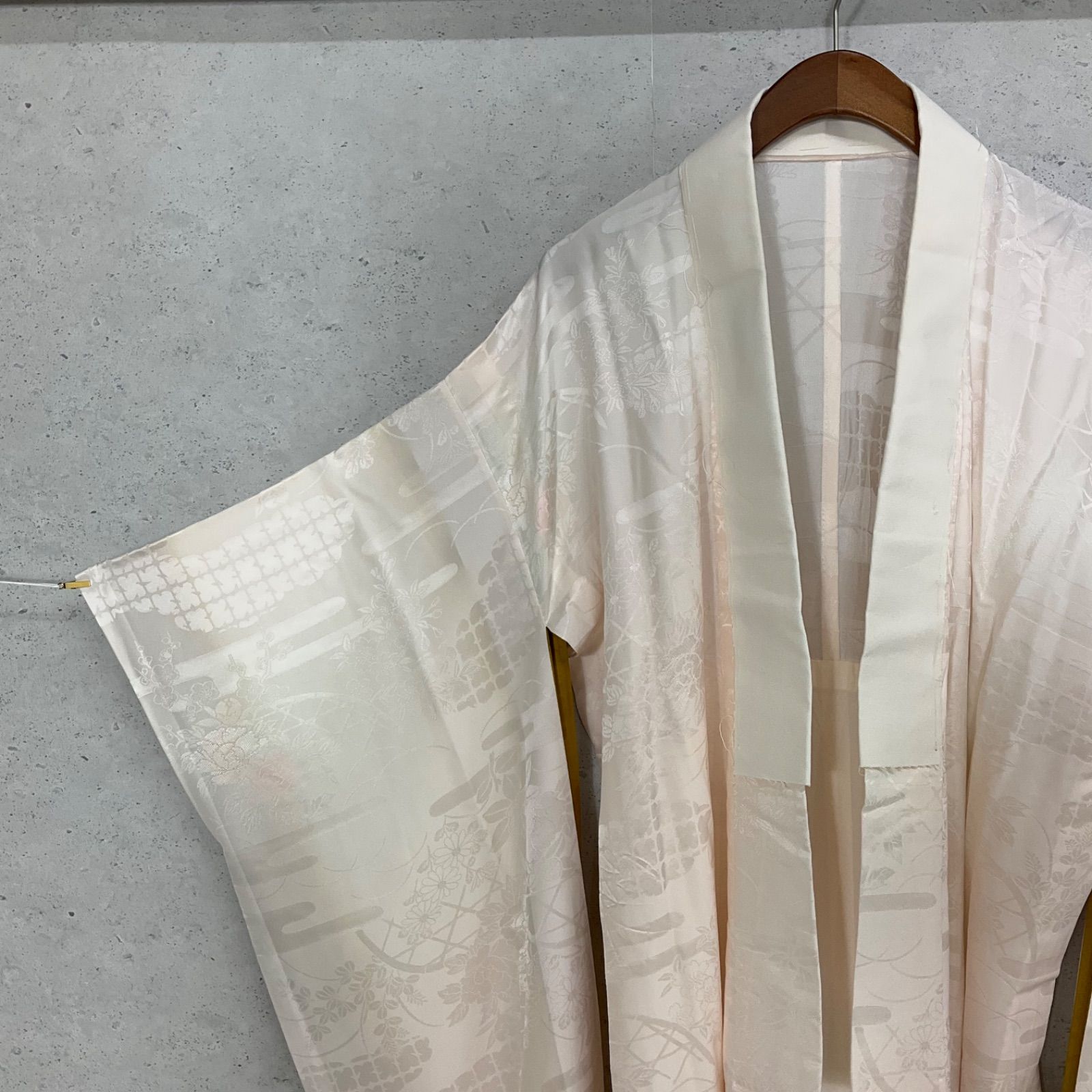 7/31店頭で販売◇kimono+one◇美品◇振袖長襦袢◇単衣 ◇居敷当て付き◇三越◇裄63.5肩丈133.5◇着物帯振袖袋帯礼装成人式結婚式振袖襦袢◇S1083  - メルカリ