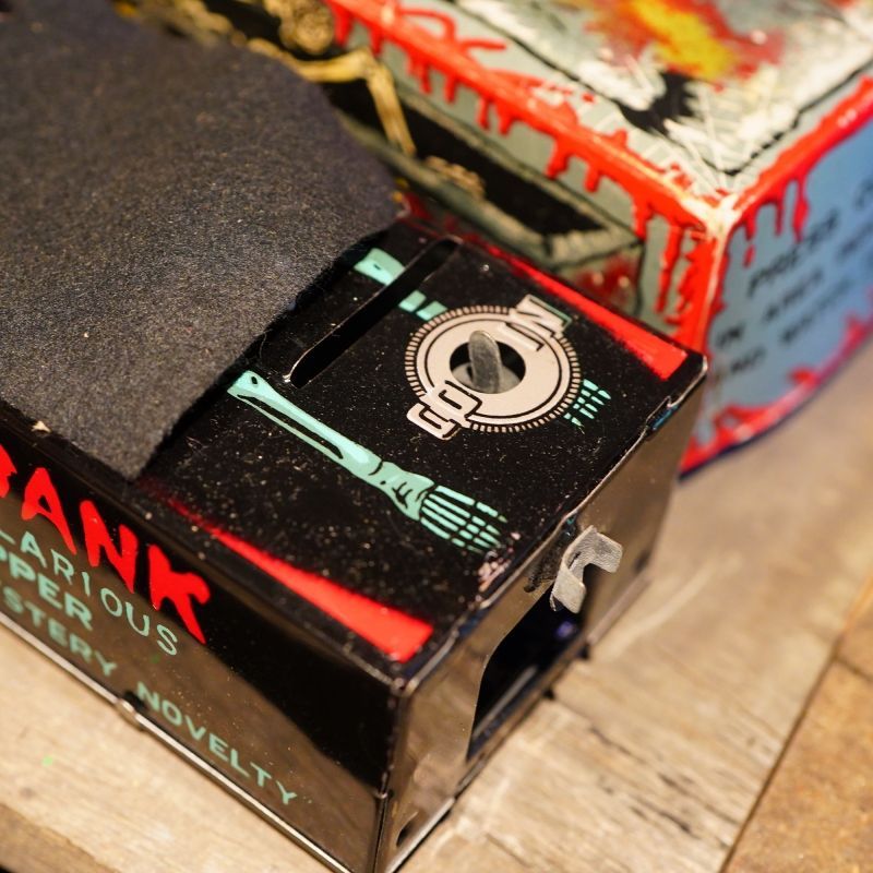 1970年代 ブリキ COFFIN BANK YONE製 ヴィンテージ ビンテージ 1970年代 ブリキ COFFIN BANK YONE製 ヴィンテージ ビンテージ