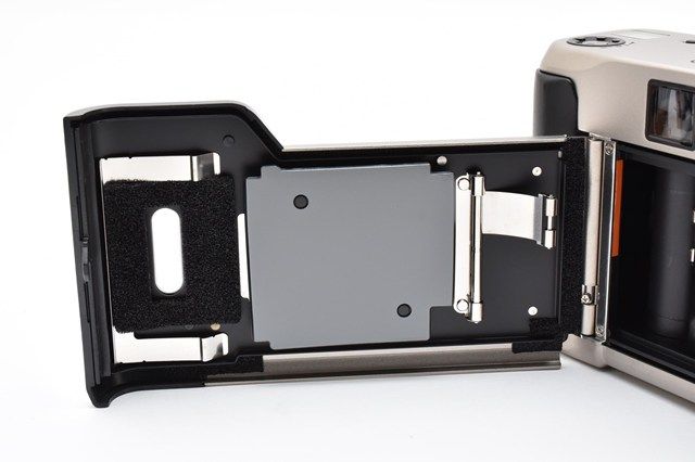 ケース＆リチウム電池付き