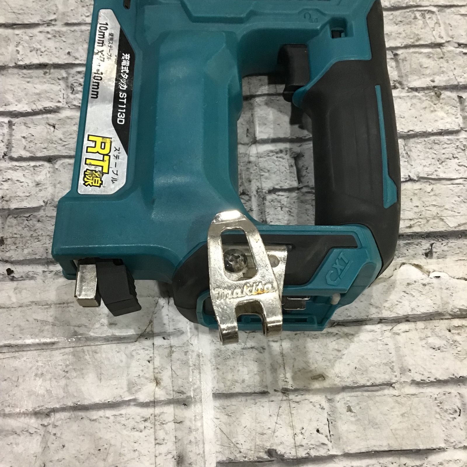 ショップ ◇マキタ(makita) RT線専用コードレスタッカ ST113DZK【川口