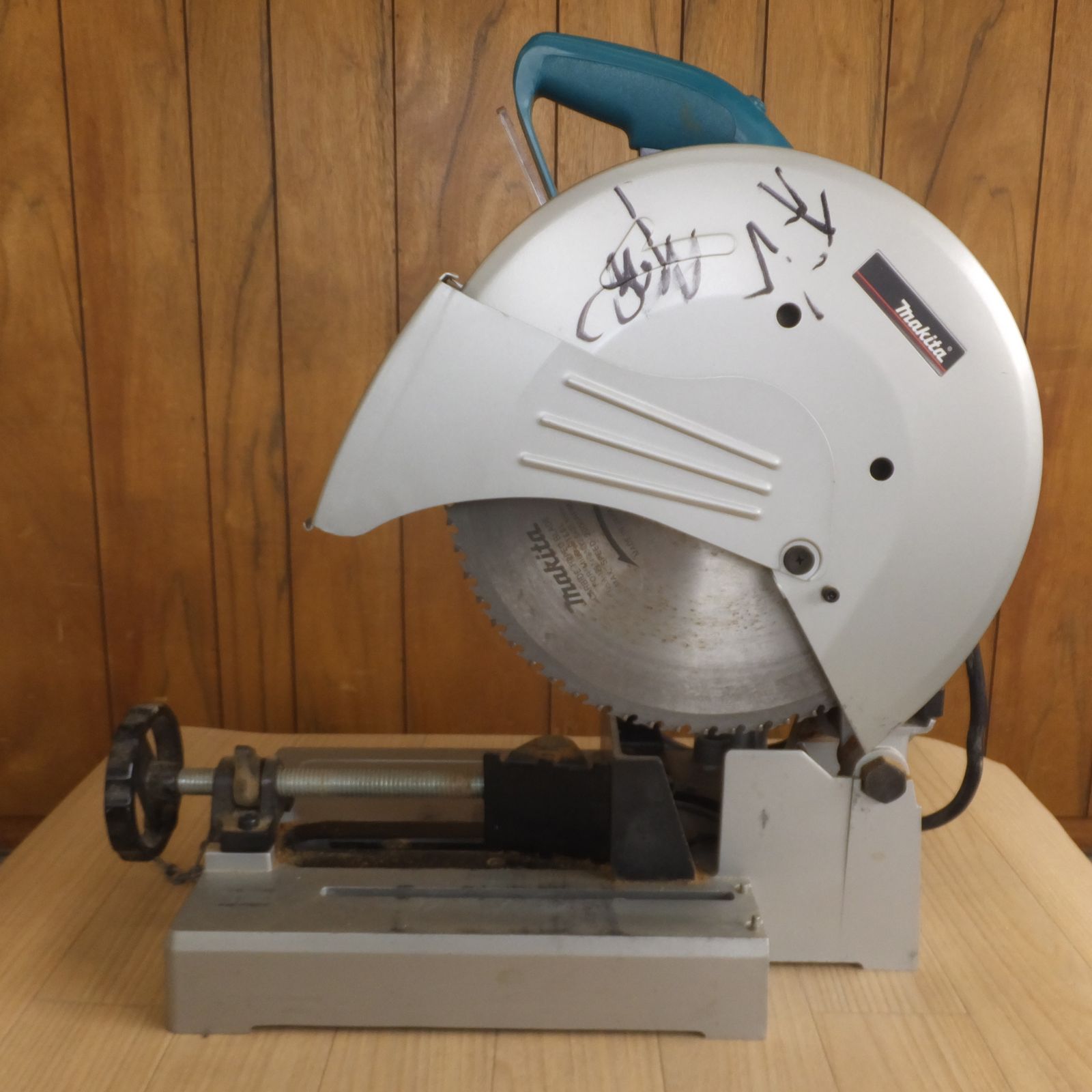 送料無料] ☆マキタ makita 12型 チップソー切断機 LC1200 100V 15A 50 