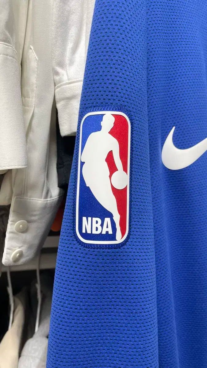 送料無料・代引可。 NIKE ナイキ ゴールデンステート ウォリアーズ サーマ フレックス フーディー パーカー