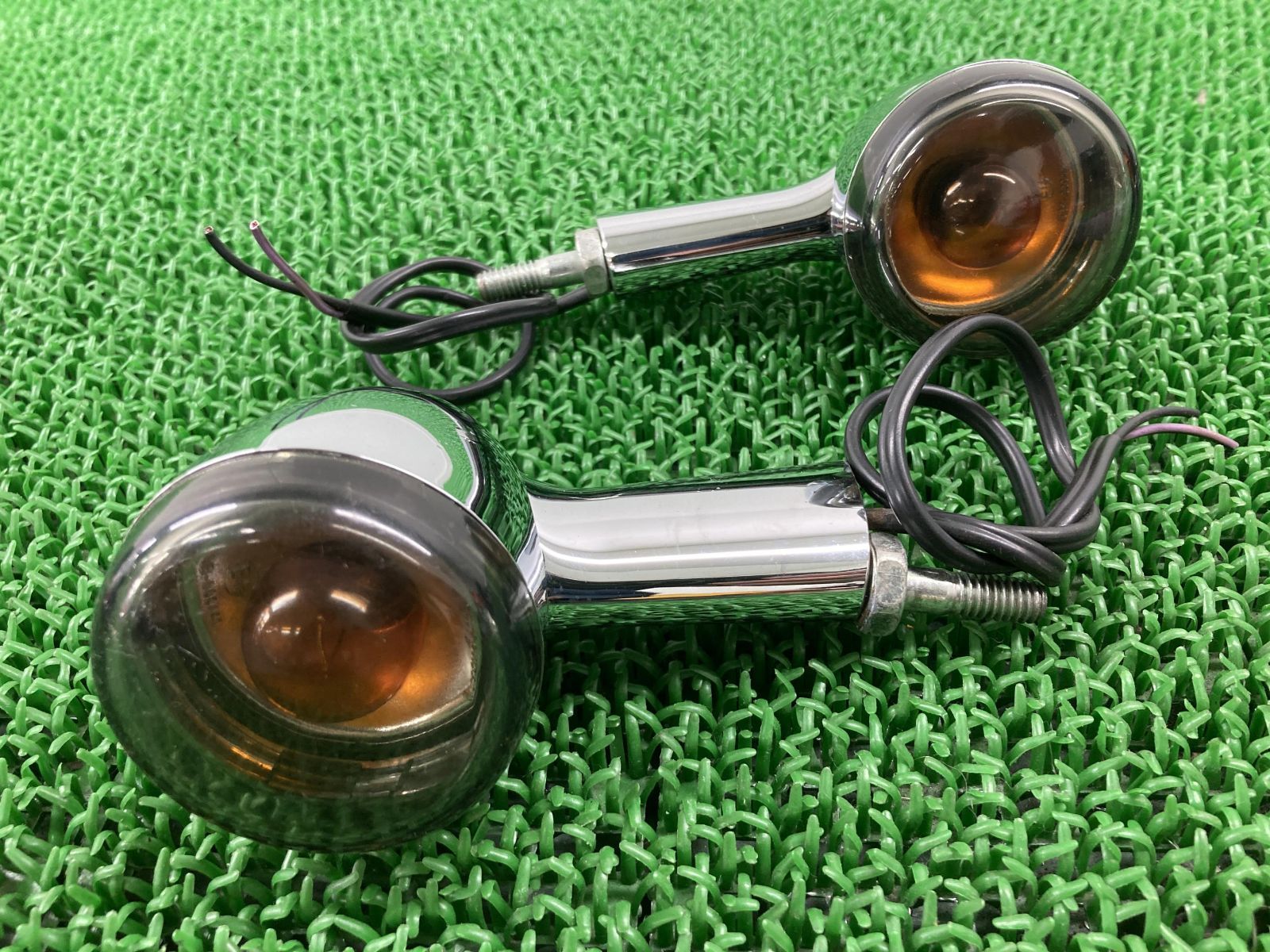 XL883 リアウインカー 左右 5HD4CAM184K428*** ハーレー 純正 中古 2004年式外し スポーツスター XL1200 スモークレンズ ステー