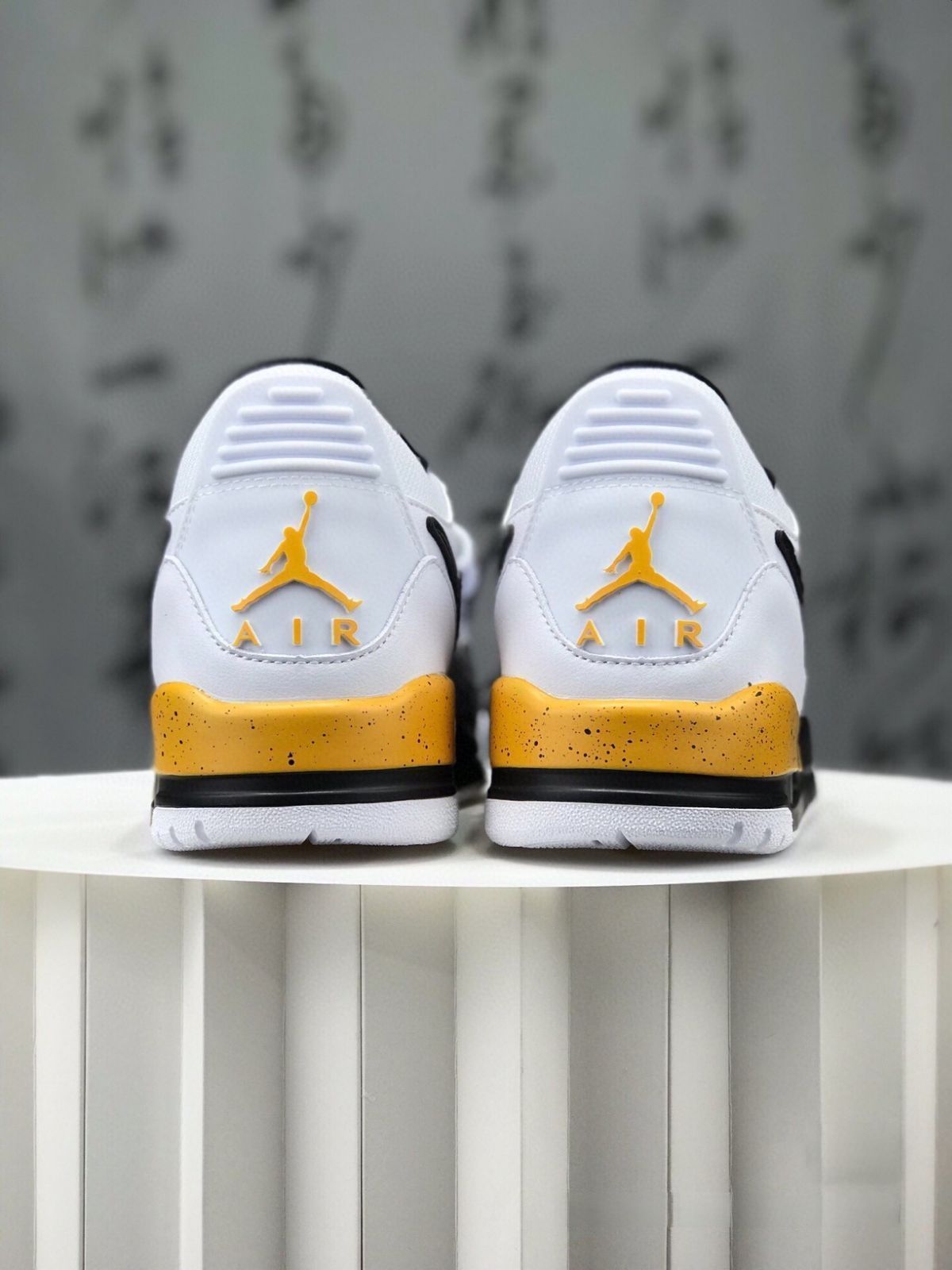 お値下げしました??即購入?? NIKE AIR JORDAN LEGACY 312 LOw