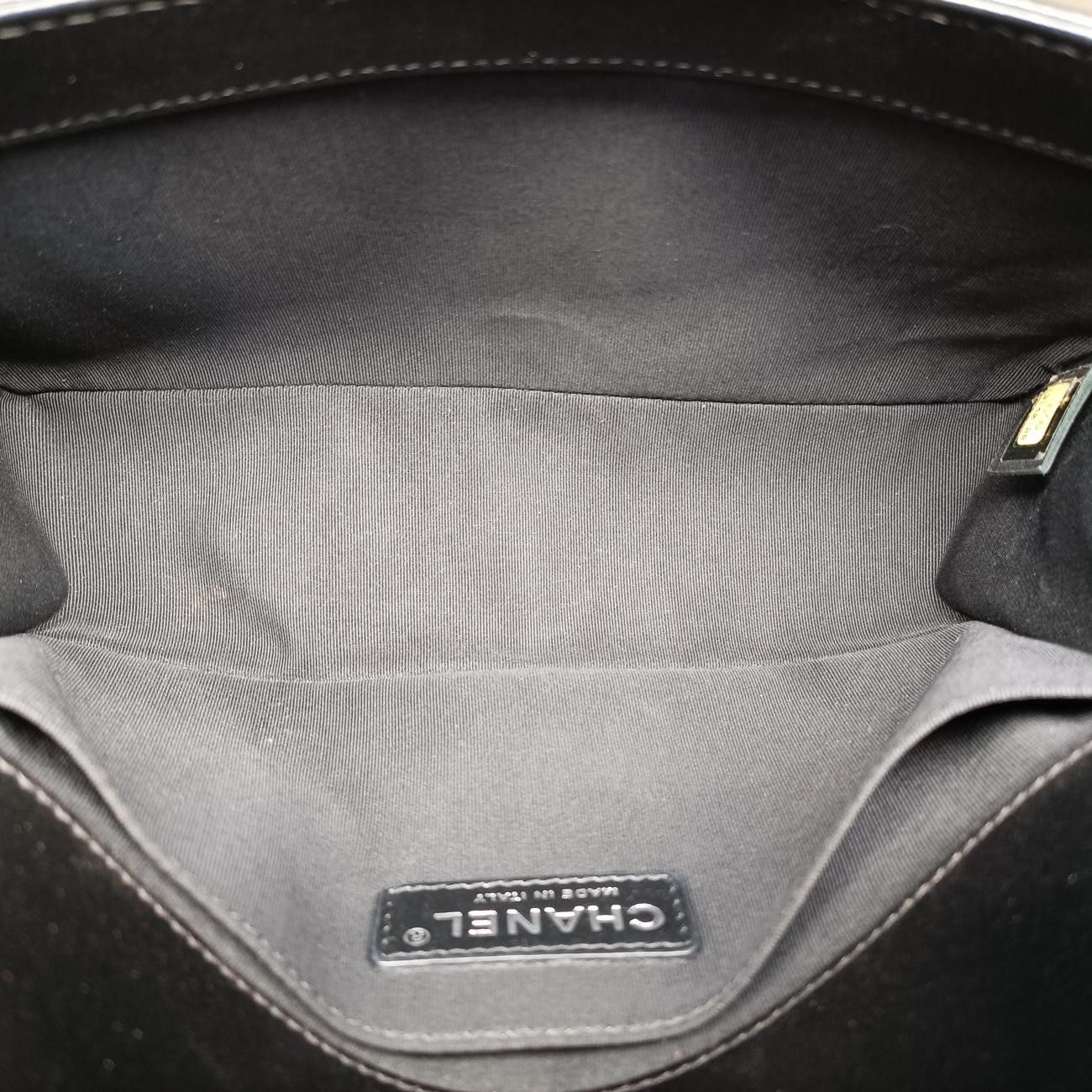 シャネルChanelボーイシャネルブラックラムスキンA6708619140188