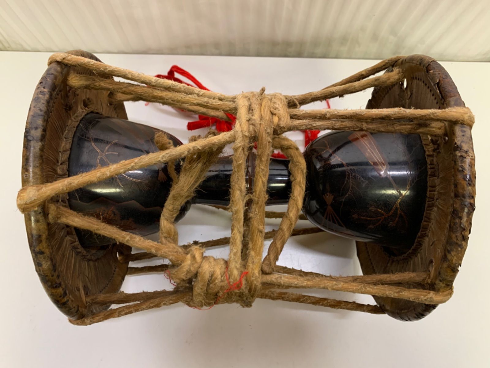 ★値下げ★鼓 小鼓 和楽器 能 伝統芸能 木製漆塗 時代物 希少品 鼓 小鼓 和楽器 能 伝統芸能 木製漆塗 時代物 未使用 レア 希少品