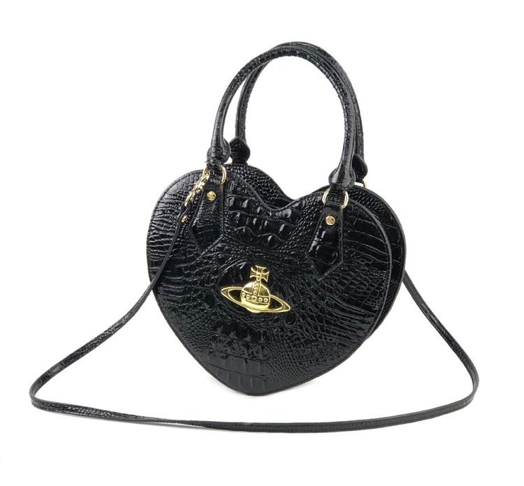 待望の再入荷❣️【✨新品✨Vivienne Westwood】 ヴィヴィアン ハート 
