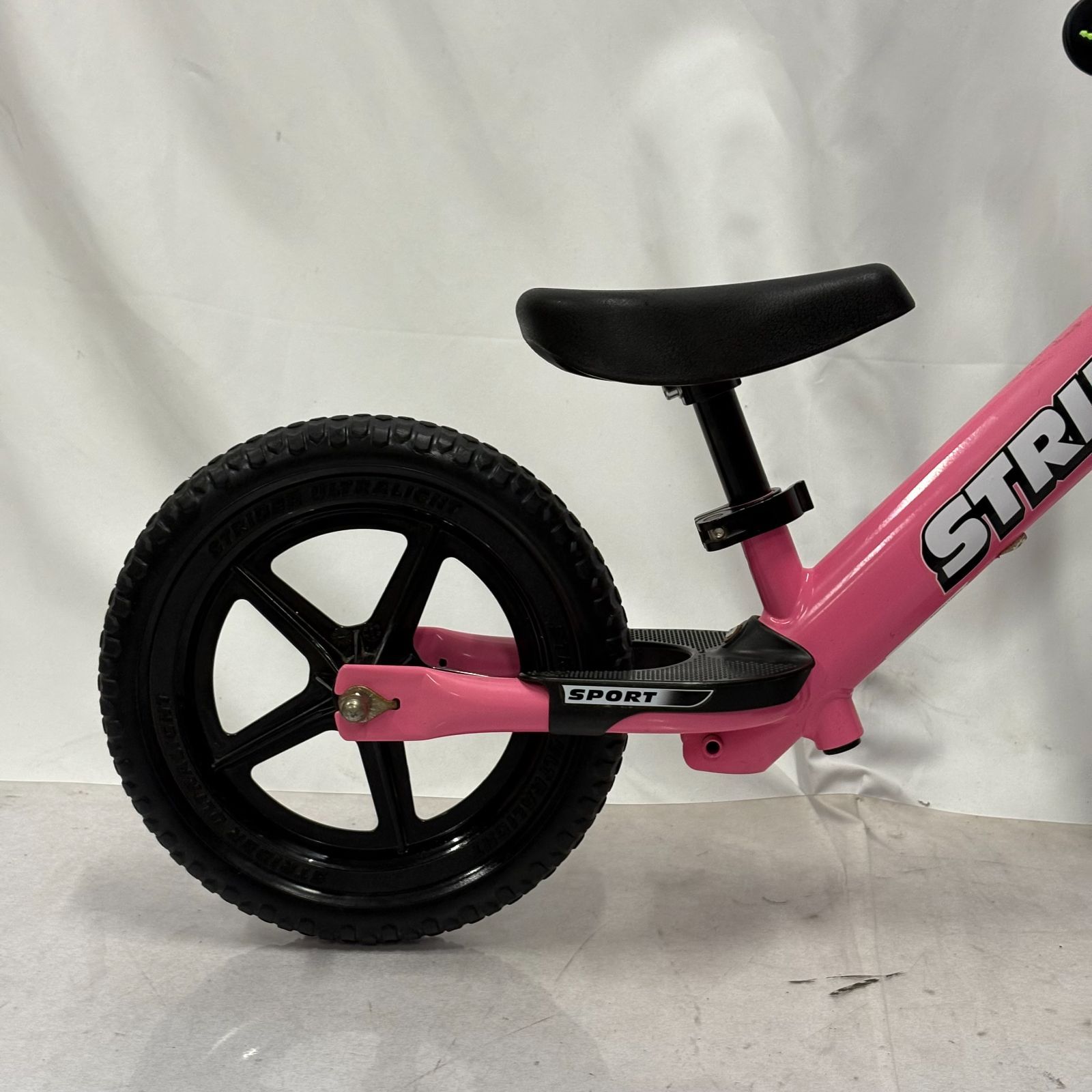 大人気 STRIDER ストライダー 14× ライムイエロー 廃盤品 希少