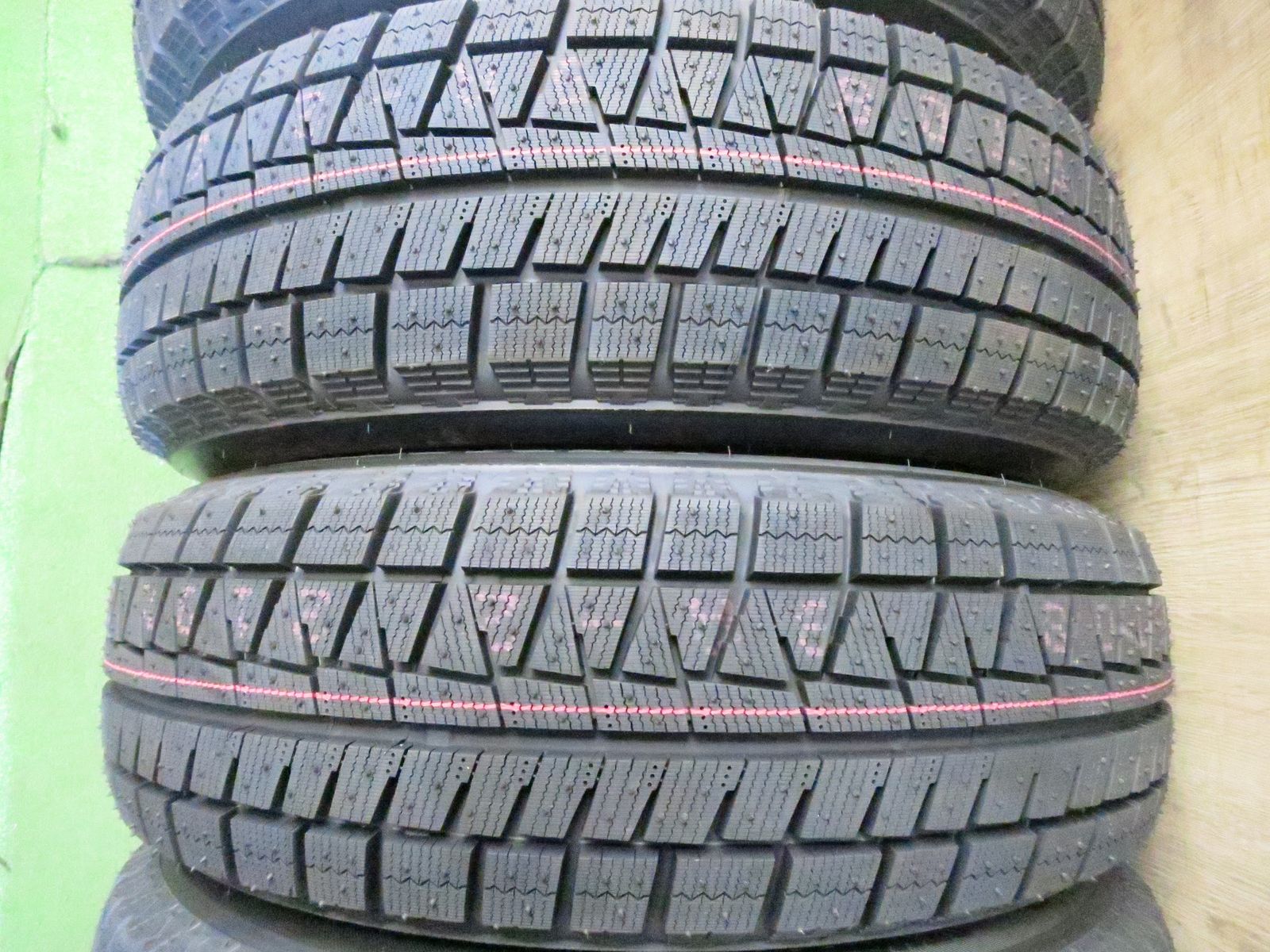 送料無料]未使用！22年☆スタッドレス 195/65R15 ブリヂストン アイス