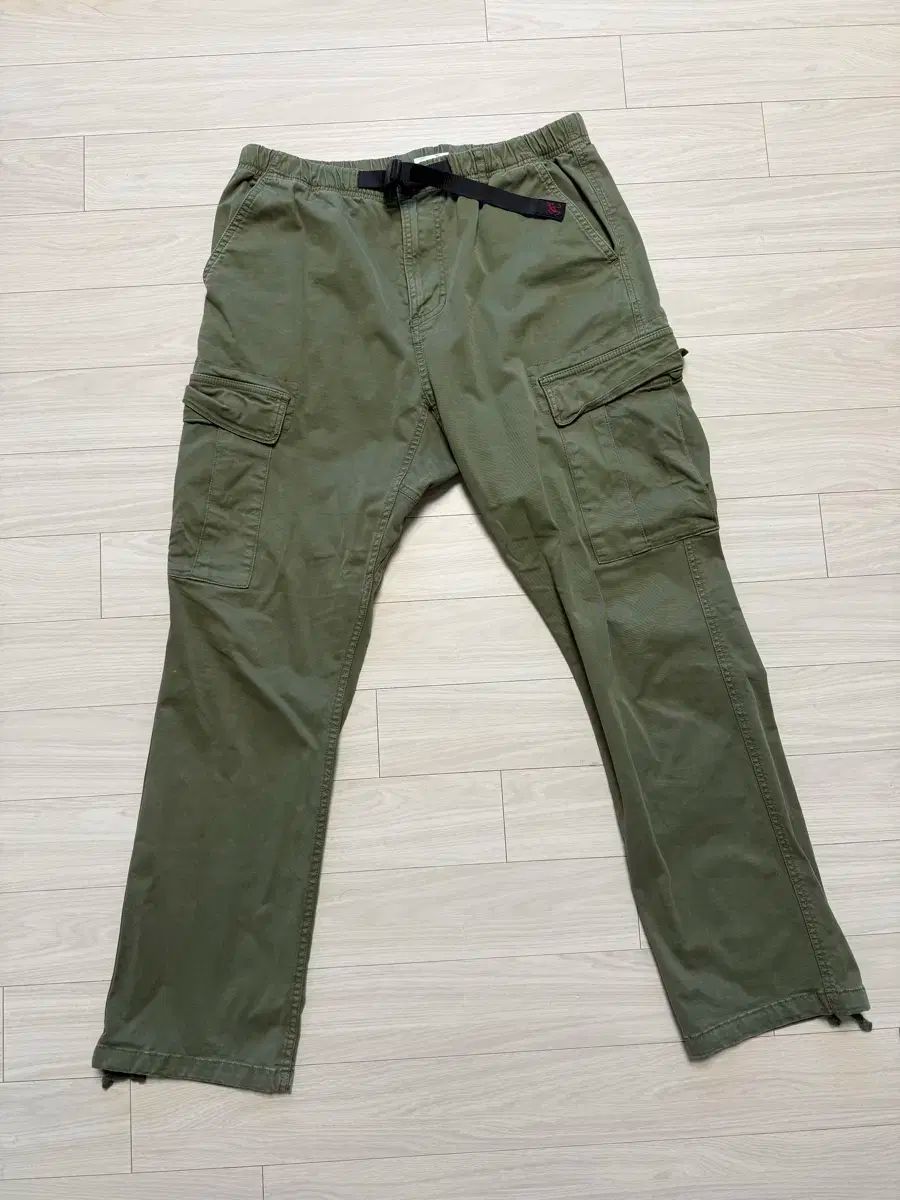 GRAMICCI カーゴパンツ Lサイズ オリーブ GRAMicci(グラミチ) カーゴ パンツ オリーブカラー L サイズ