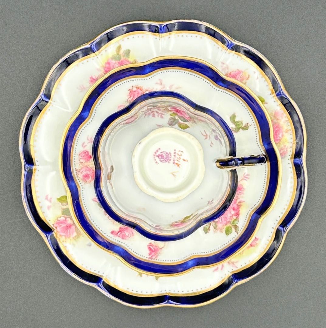 薔薇文 波打つ縁