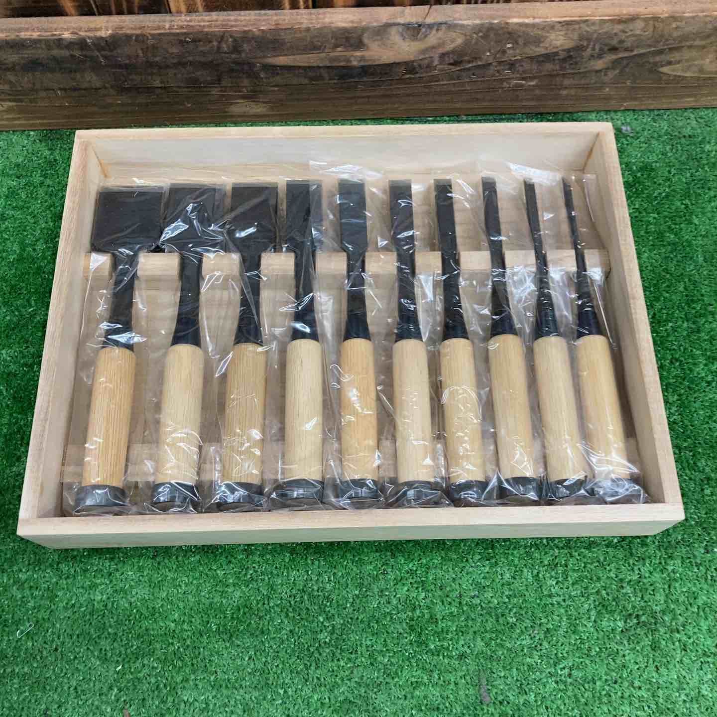 三代国慶作 國慶鑿 十本組 鑿 工具 大工道具 ノミ