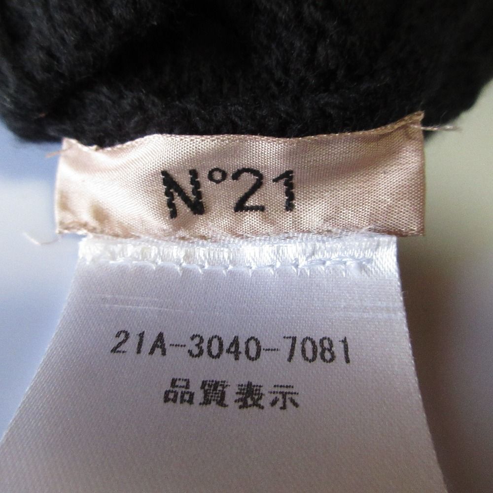 美品 21AW N21 ヌメロヴェントゥーノ リップ刺繍 ニットキャップ