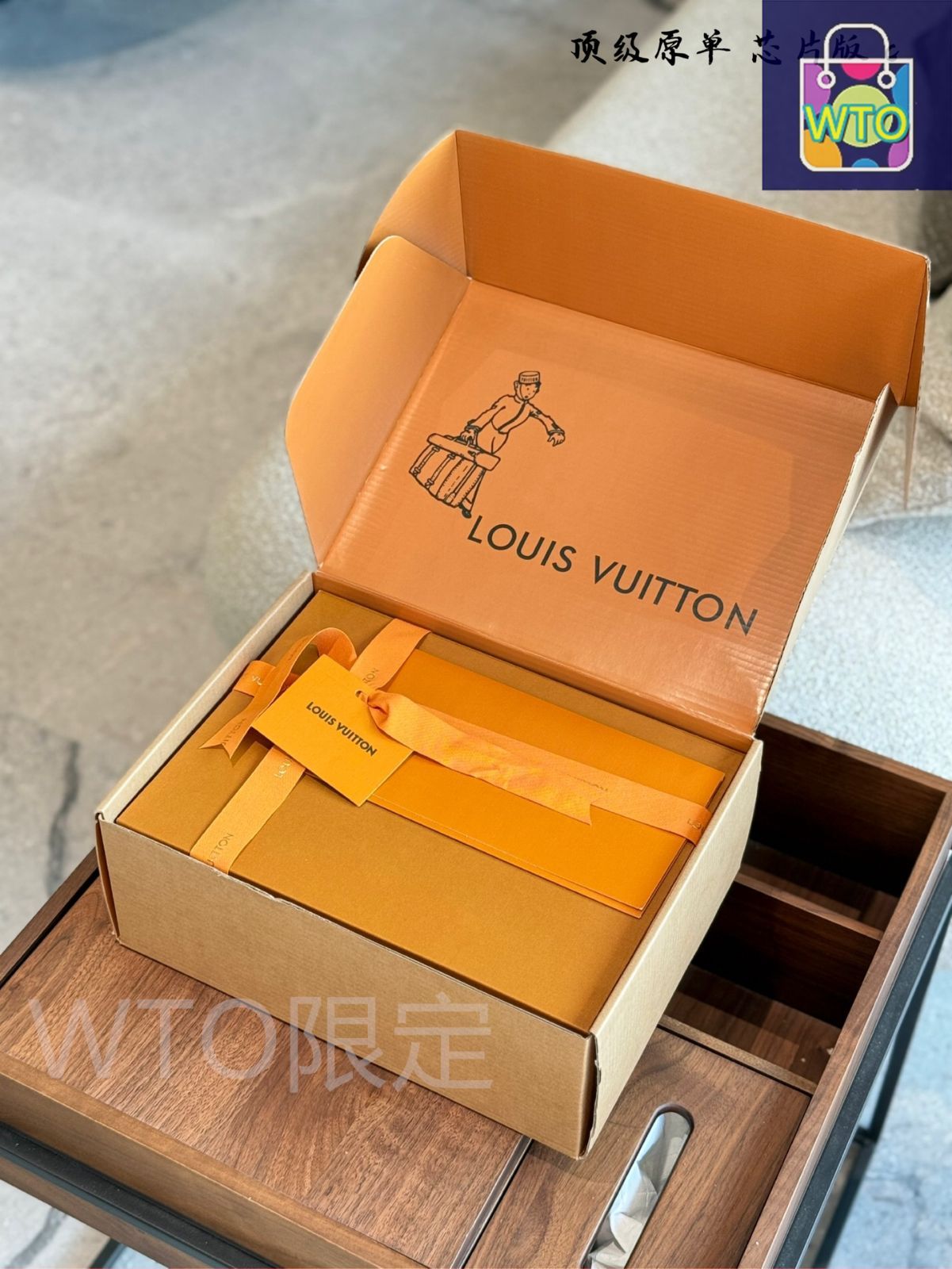 今日WTO】LV ルイヴィトン マンハッタン ヴィンテージ ゴールド