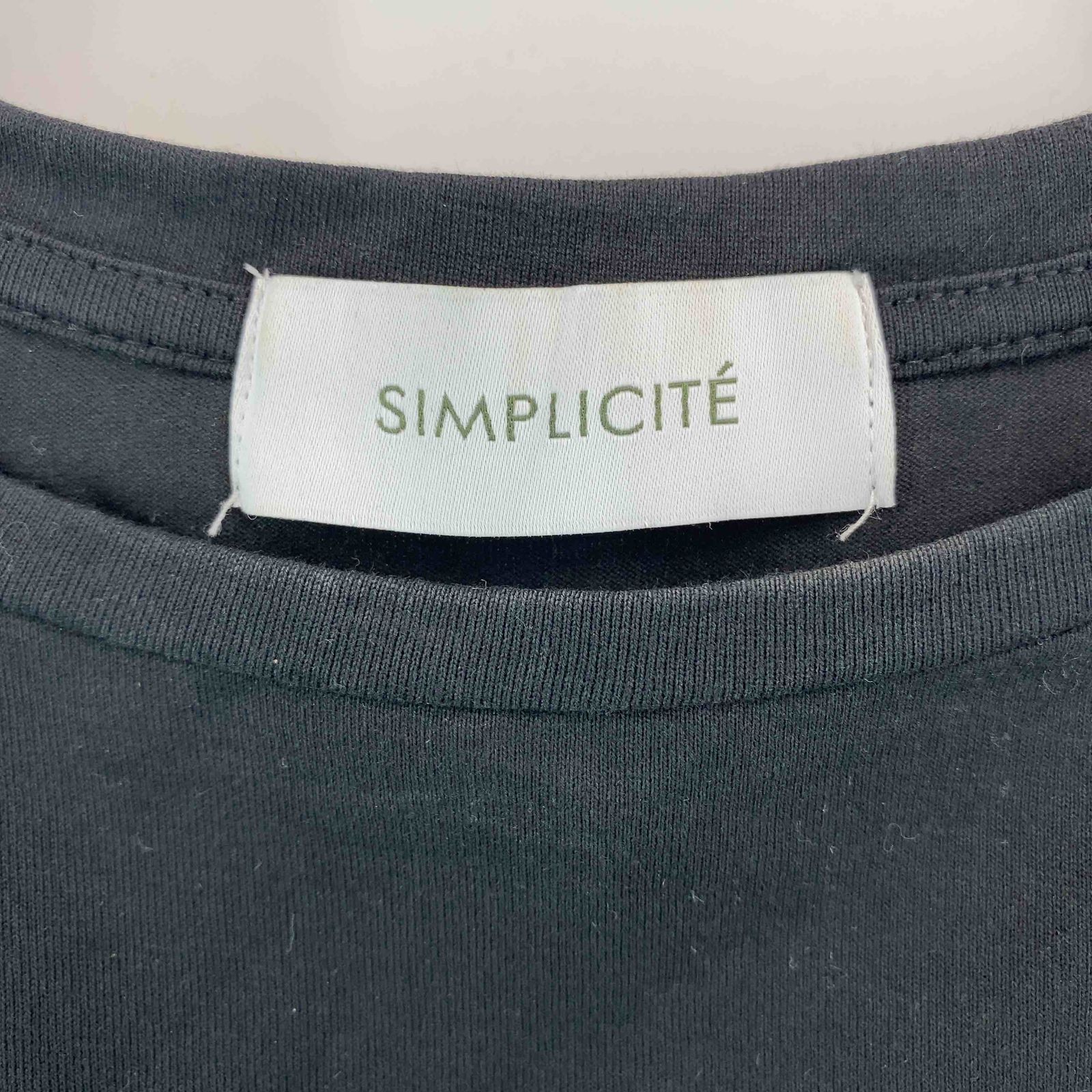 Simplicite シンプリシテェ レディース Tシャツ半袖 カットソー フレアースリーブ ブラック