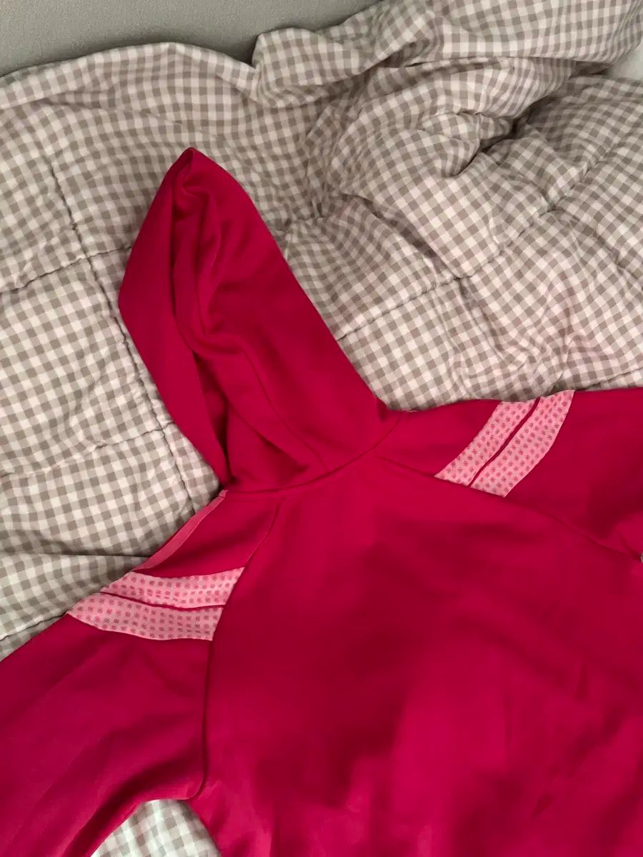 アディダス ピンク