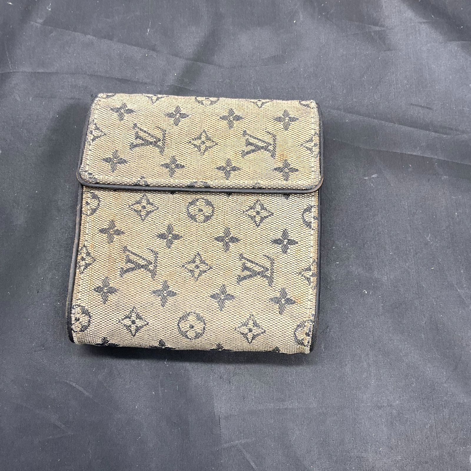 ルイヴィトン 財布 モノグラムミニ カルトクレディモネ B25080836