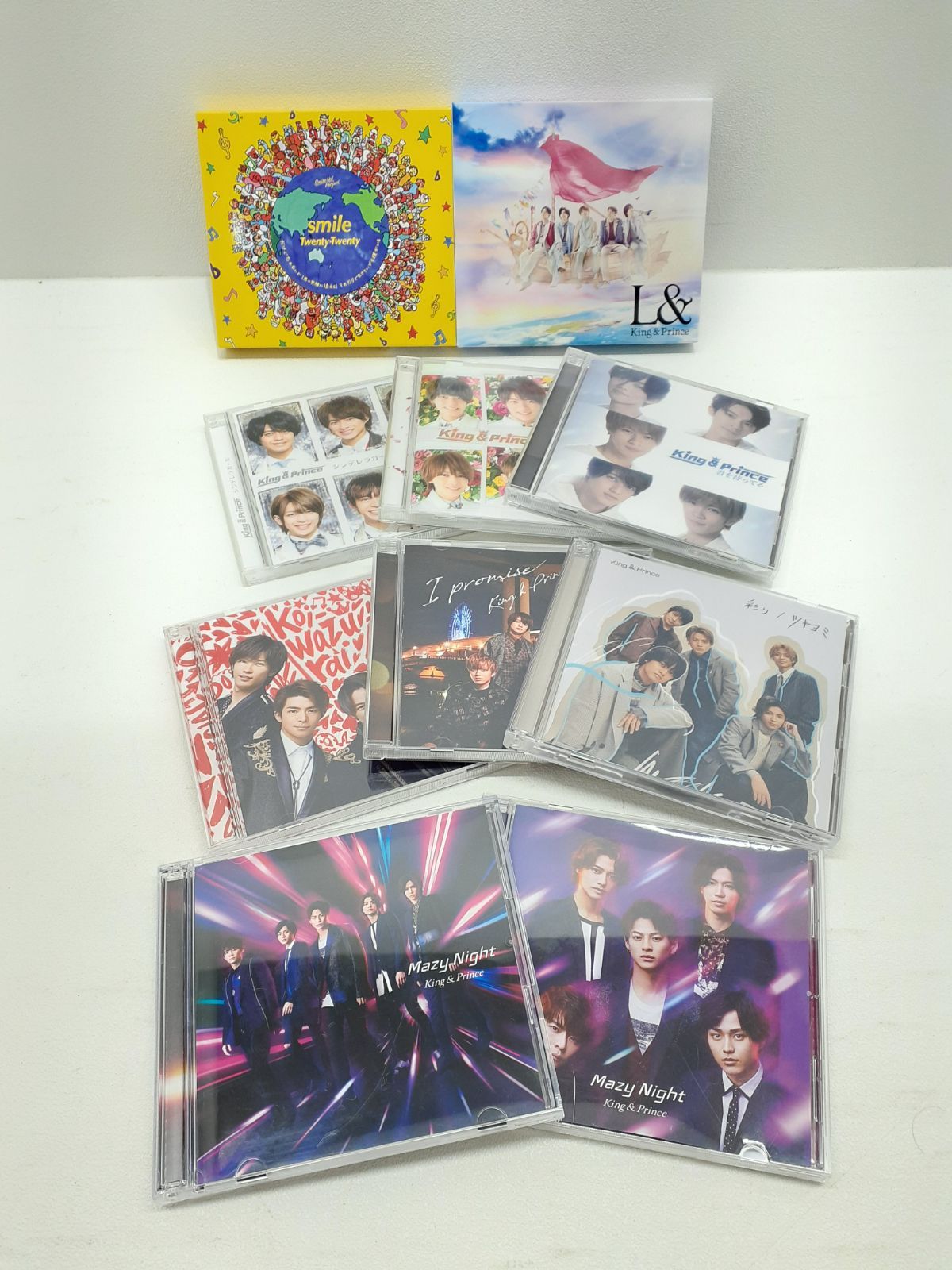 King & Prince CD10枚セット【F1511-007】033 - 万代書店 - メルカリ