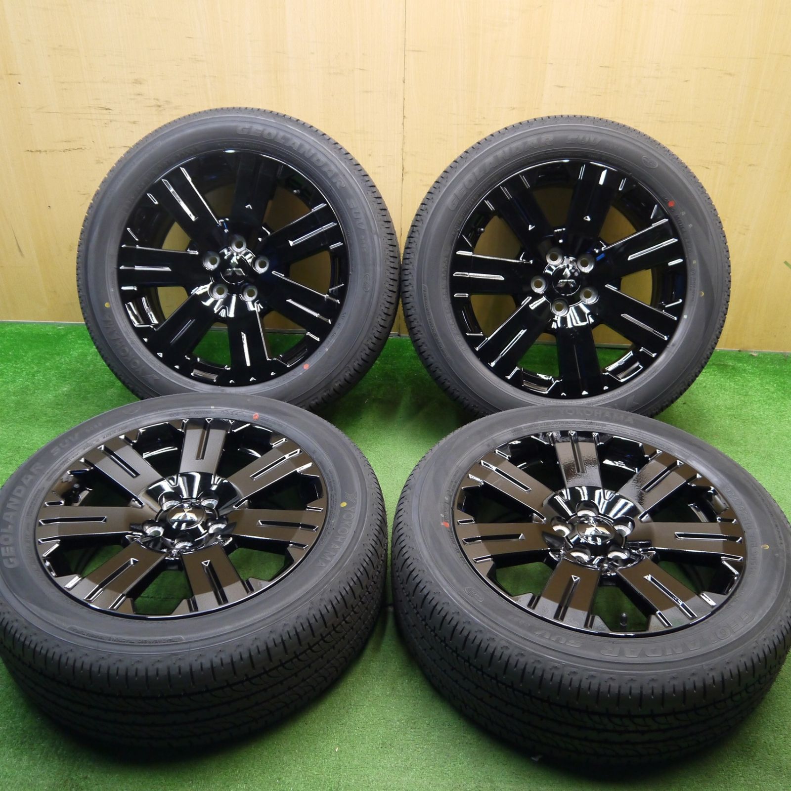 新車外し 24年 三菱 デリカ D 5 シャモニー 純正 225|55R18 ヨコハマ ジオランダー SUV G055 G055E 18インチ PCD114.3|5H 5042105Hノ