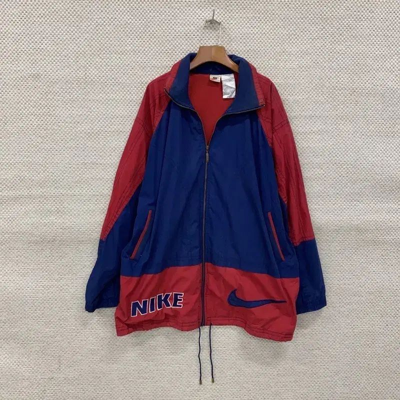 【雷市場（ポンジャン）商品韓国直送】 Nike(ナイキ） 90s オールドスクール ロング ウインドブレーカー ジャケット 105 C00475